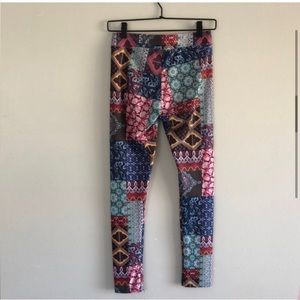 American Eagle 🦅  Boho Leggings Size M
